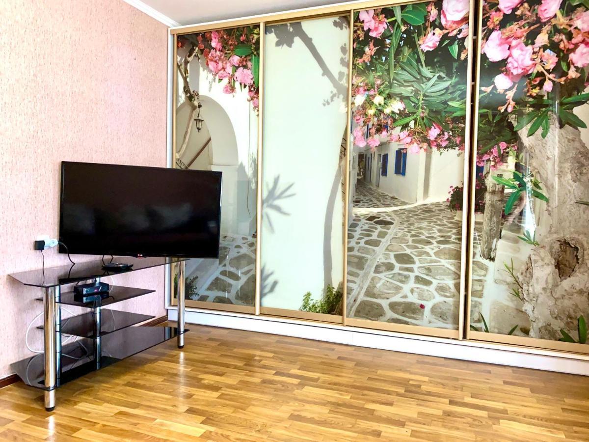 Apartpoltava Центр Полтави, Простора Та Зручна Квартира Біля Пует, 2-Окремі Кімнати, Звітна Документація Для Відрядження Esterno foto