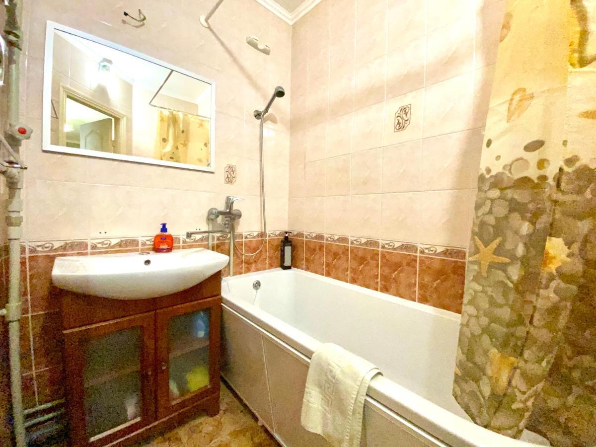 Apartpoltava Центр Полтави, Простора Та Зручна Квартира Біля Пует, 2-Окремі Кімнати, Звітна Документація Для Відрядження Esterno foto